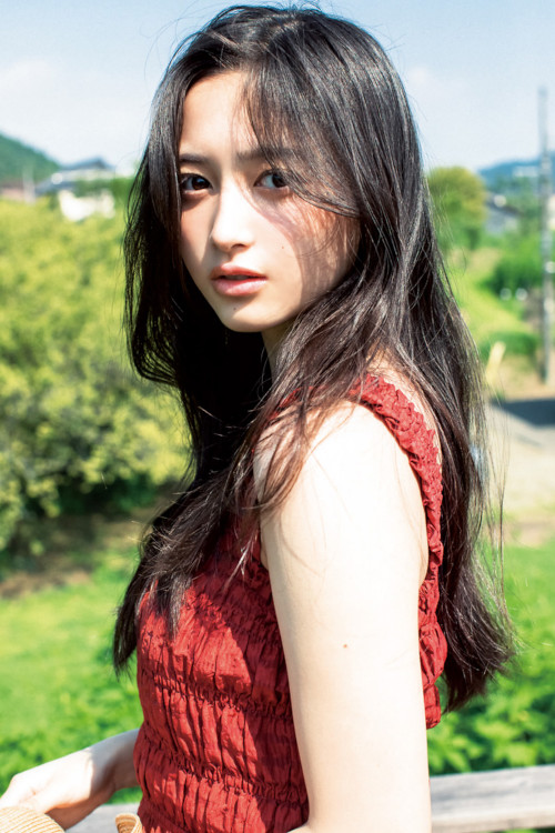 Read more about the article Nagi Inoue 井上和, Young Jump 2023 No.42 (ヤングジャンプ 2023年42号)