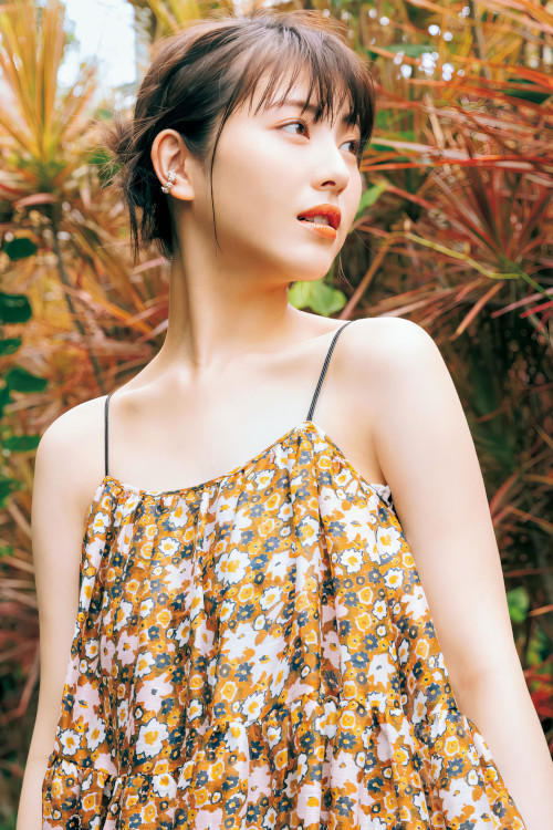 Read more about the article Minami Hamabe 浜辺美波, デジタル写真集 [20] Set.04