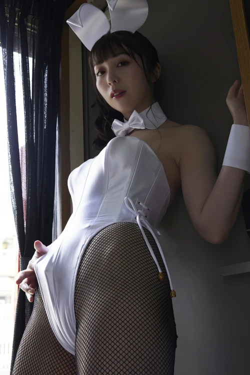 Read more about the article Mitsuki Hoshina 星那美月, 週刊実話WJガールズデジタル写真集 [Bunny Girl] Set.03