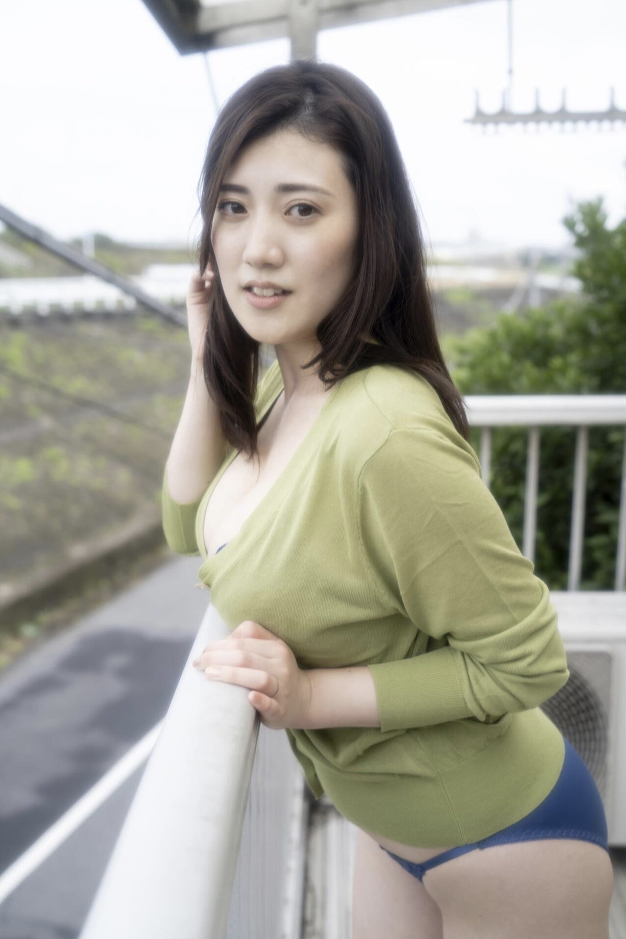 Aya Kusano 草野綾, デジタル写真集 [Exciting Girls ~もしもあのグラドルが若妻だったら~] Set.01