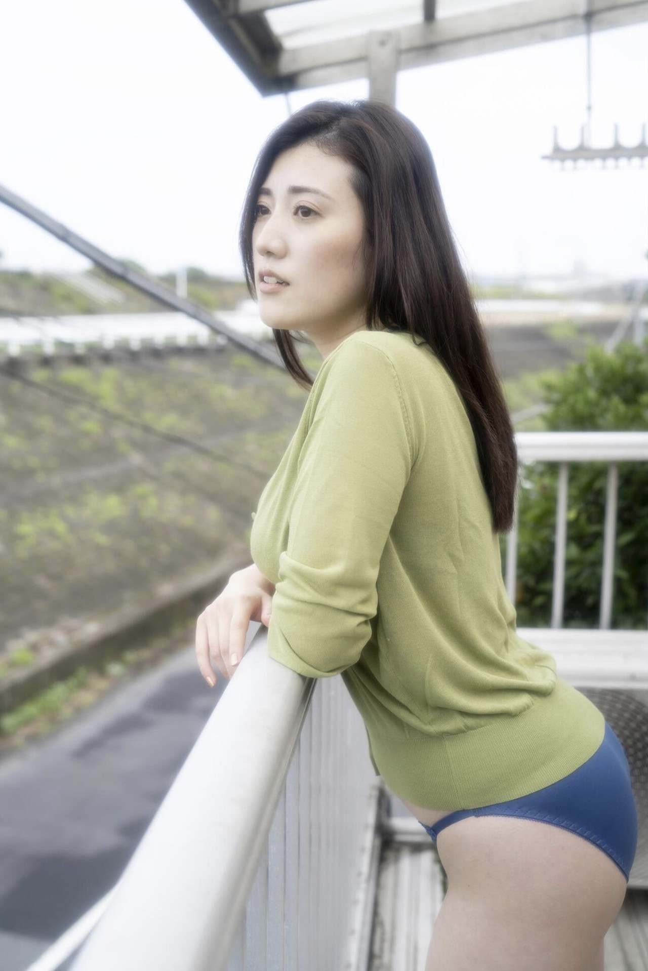 Aya Kusano 草野綾, デジタル写真集 [Exciting Girls ~もしもあのグラドルが若妻だったら~] Set.01