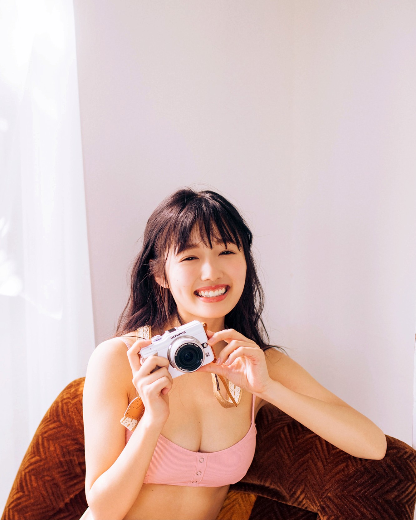 Sakura Ando 安藤咲桜, FLASHデジタル写真集 『私を咲かせて』