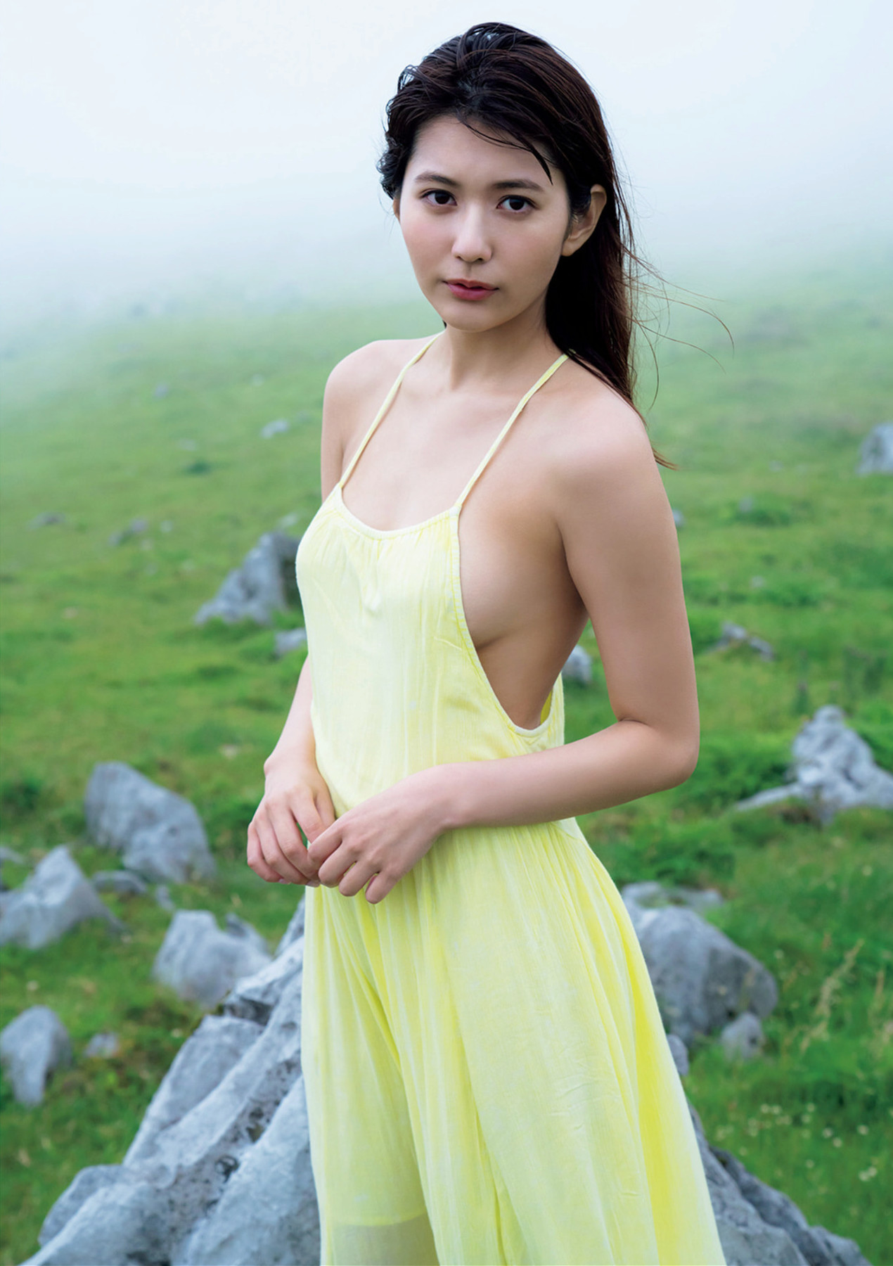 Haruka Arai 新井遥, 1st写真集 ‘Far Away’ Set.02