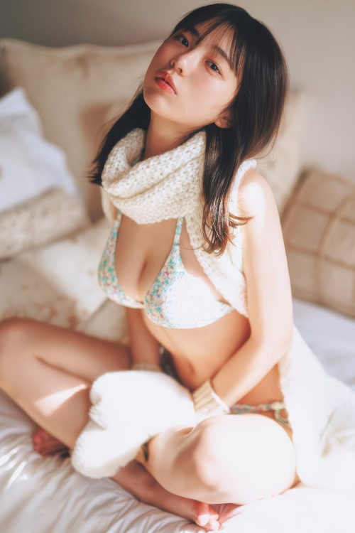 Hina Kikuchi 菊地姫奈, Shonen Sunday 2025 No.13 (週刊少年サンデー 2025年13号)